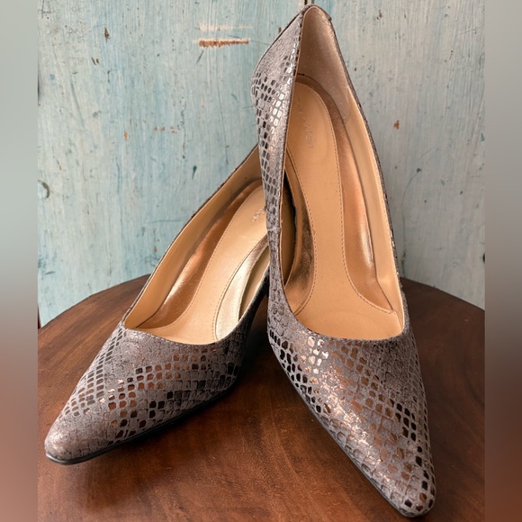 Sexy Calvin Klein heels in blue/copper snakeskin print leather & a touch of foil - Picture 7 of 16